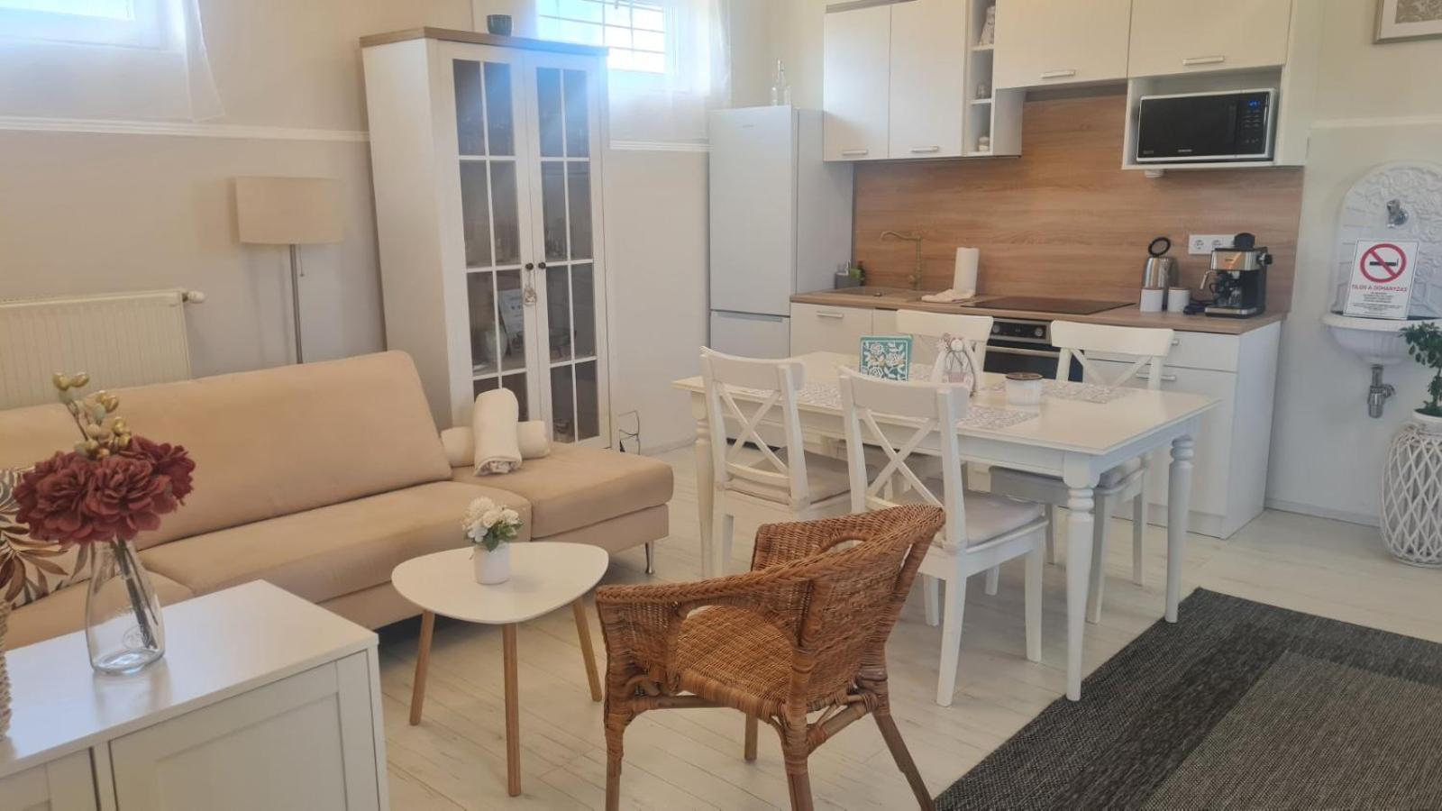 Apartment Lugas
